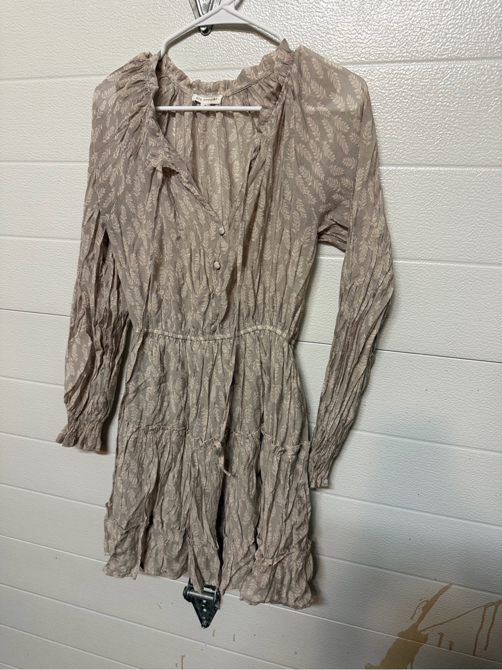 Blu Pepper Taupe Leaf-Print Long Sleeve Tiered Dress